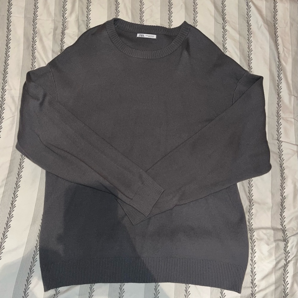 Zara Men’s Crewneck Sweater - Charcoal Gray
